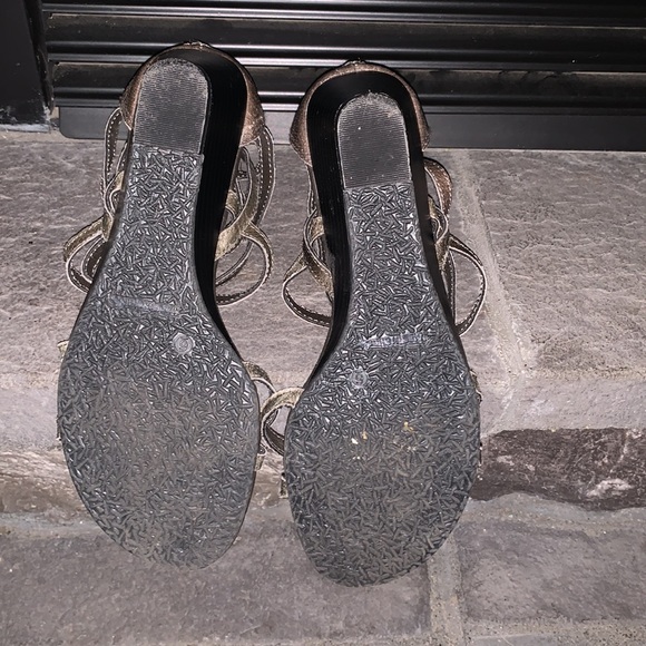 Wedge sandals - Picture 3 of 3